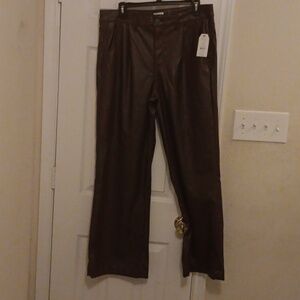 Ladies Faux leather pants.